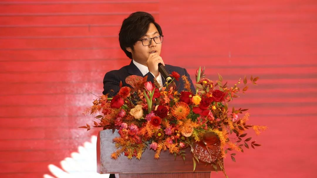 20.优秀设计师发言.png
